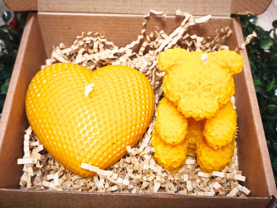 Свещи -Свети Валентин - от пчелен восък