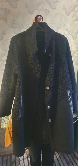 Продам каракулевый полушубок, двухсторонний в отличном состоянии