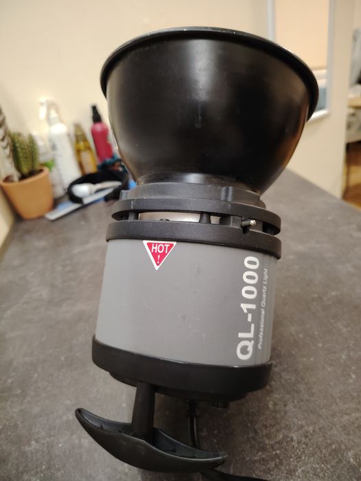 Студийна светкавица METTLE Professional Quartz Light (QL‑1000)