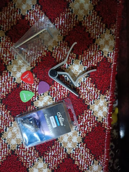 Gitara HOHNER HW-230SB