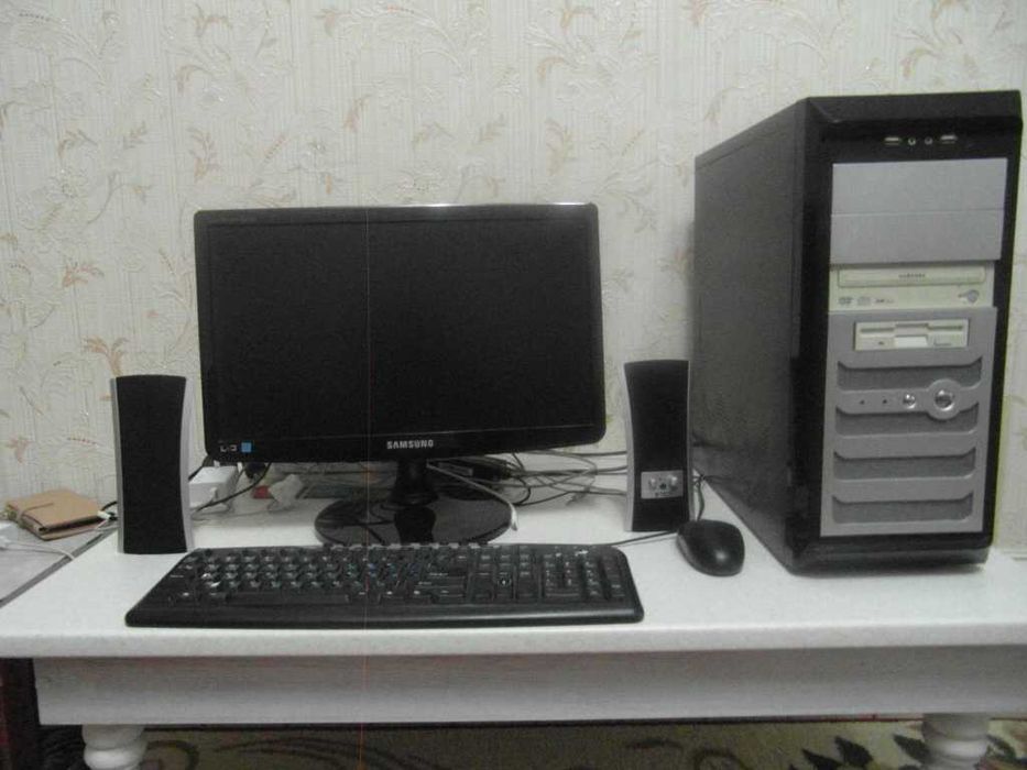 Компьютер с кейсом (рабочий)