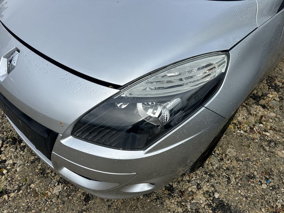 Фар/Фарове за Рено Сценик 3 след 2009г.!