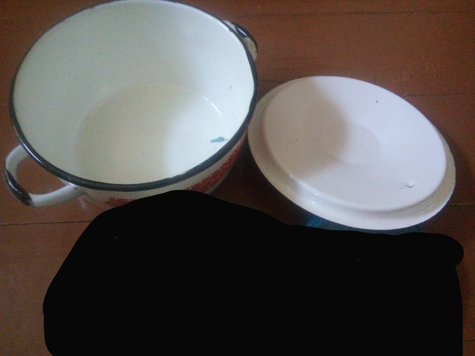 Кастрюля СССР эмалированная