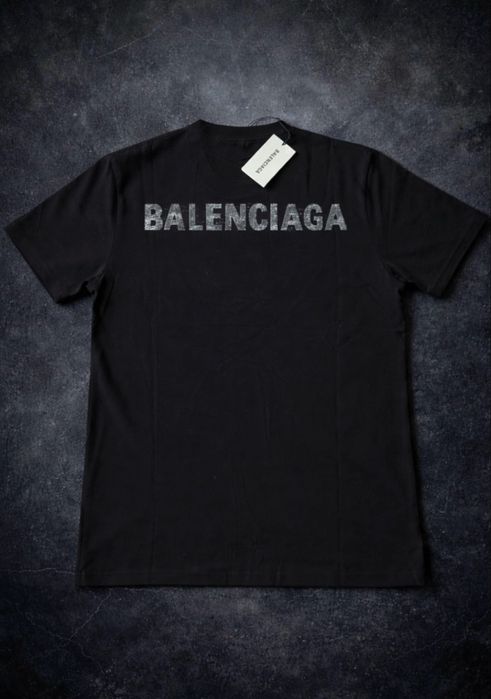 Тениски на BALENCIAGA ,BOSS ,OFF WHITE