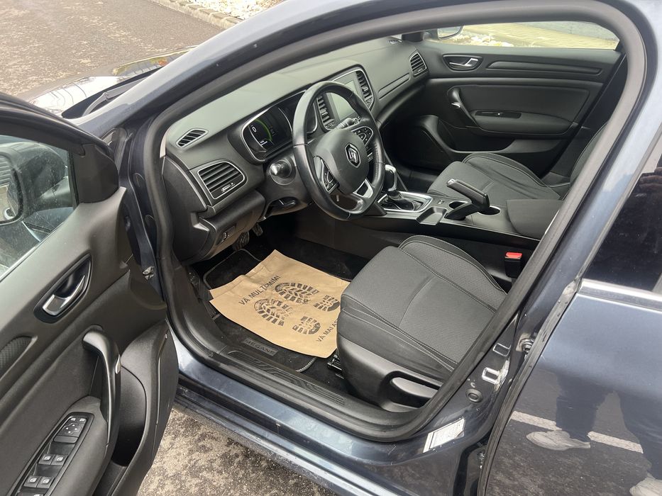 Renault / Megane 1.5 dCi Energy Business/ Euro 6  06.2018 Automata