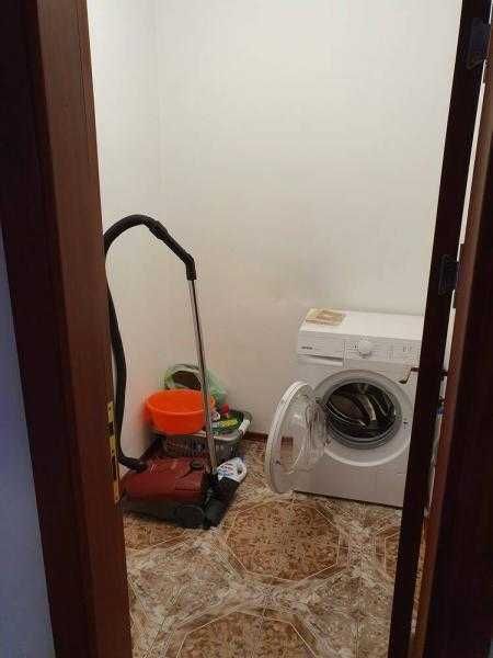 Дава се под наем Двустаен апартамент в Бургас, Център - 76 кв.м за 408 € - Снимка #4