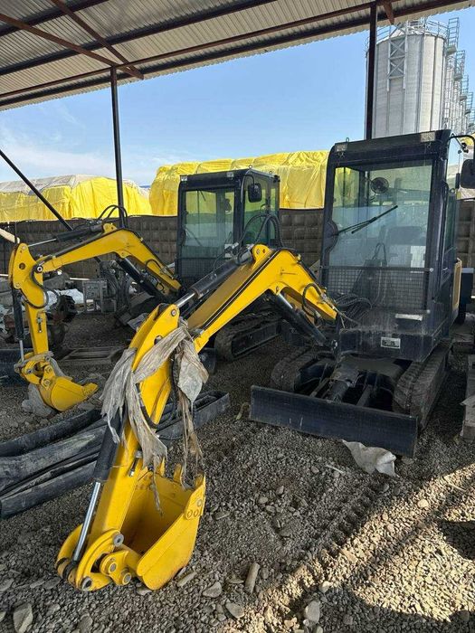 Yangi Mini Ekskavator Sotiladi – 2023-yil