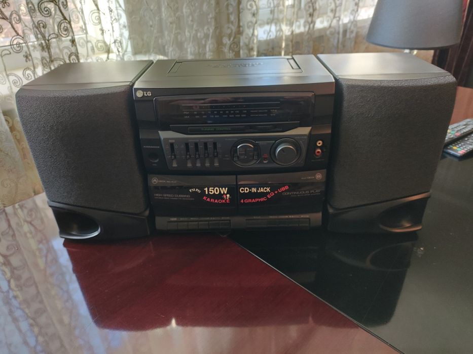 Музыкальный центр