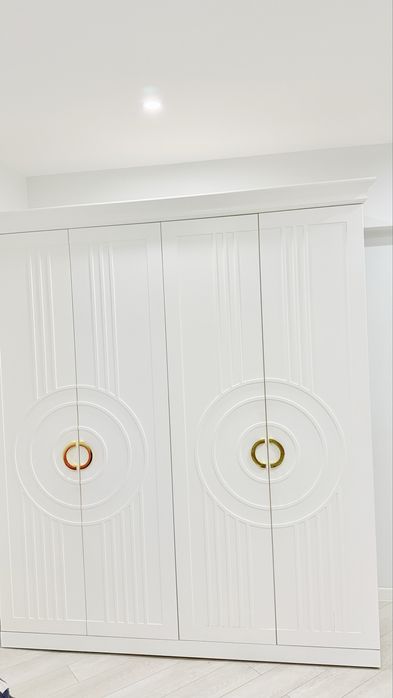 Платяной шкаф гардероб