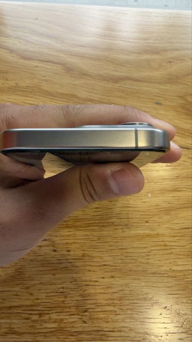 I phone 15 pro 256