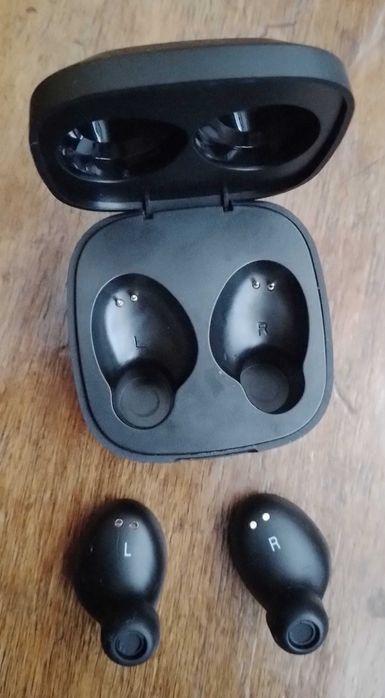 Bluetooth слушалки с микрофон (нови)