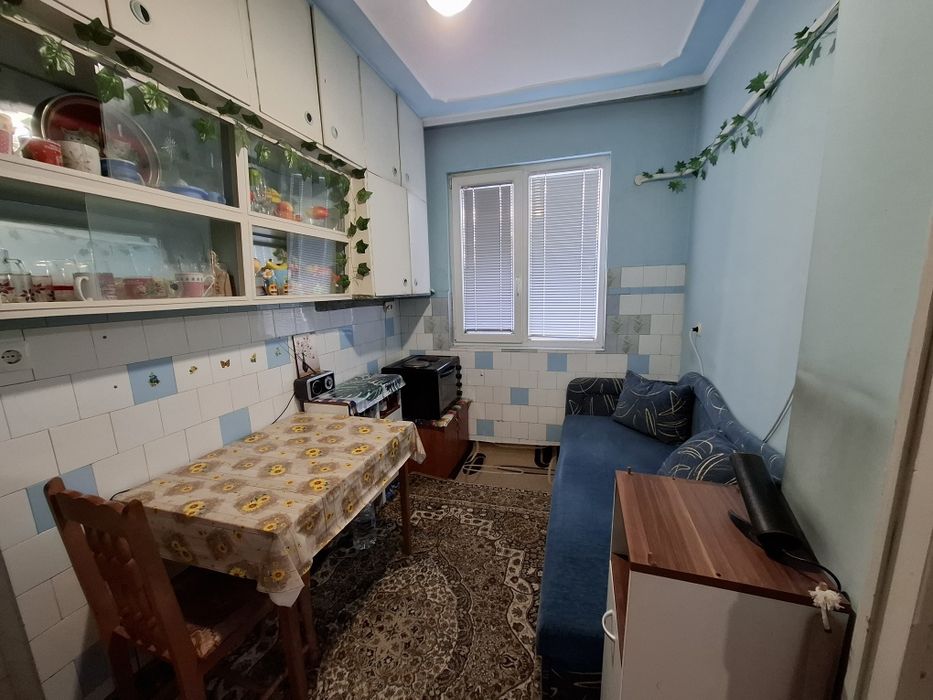 Продава се Тристаен апартамент в Ловеч, Широк център - 68 кв.м за 578 €/кв.м - Снимка #2