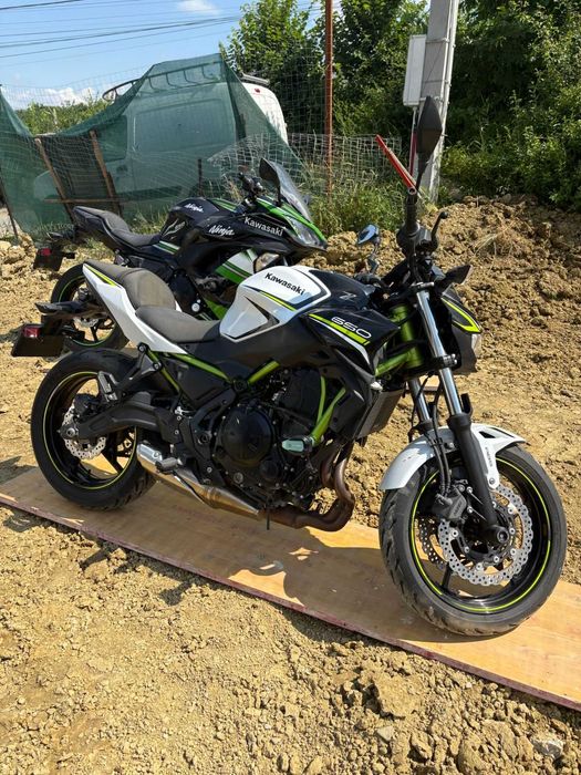 kawasaki z650, tinuta in garaj, 68cp
