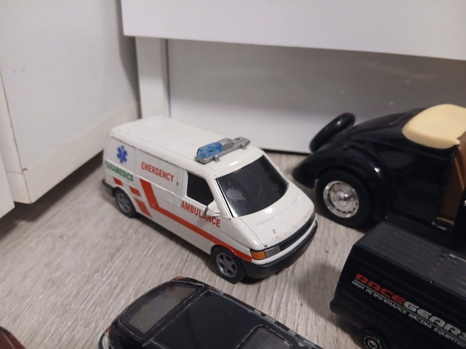 Метални колички ..
