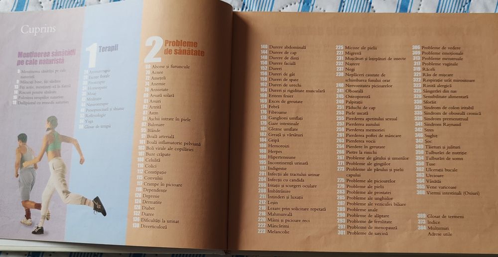 Carte-Sănătate cu tratamente naturiste în 370 de  pagini
