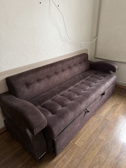 Диван, стол, кровать