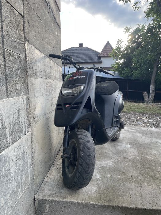 Scuter piaggio typhoon-cititi descrierea