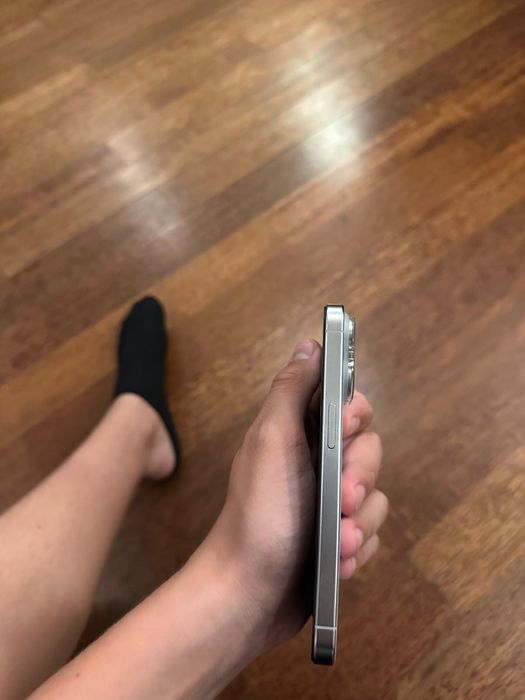 Iphone 15 pro bateria 90%