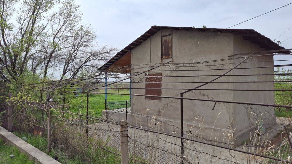 Дача сотилади 12 сотих СРОЧНО