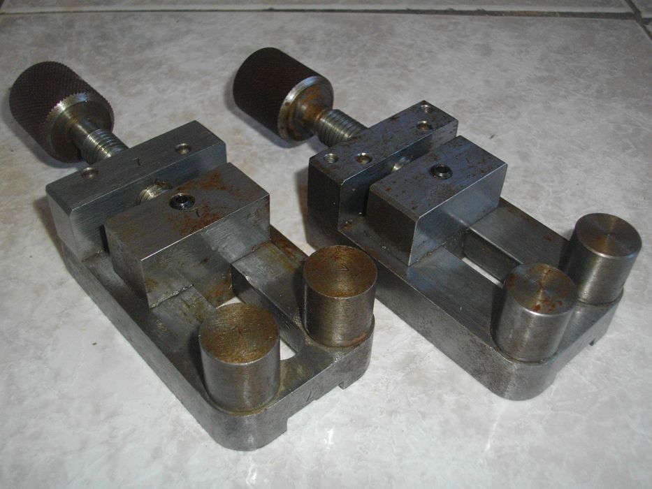 Ново Бижутерско Менгеме С Огъващи Функции-Профи-Масивно-11,5см-Малко