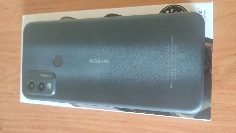 Nokia C22 + блутут слушалки. Вървят комплект