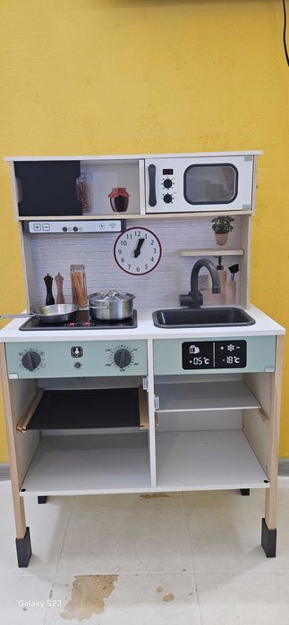 Детска дървена кухня