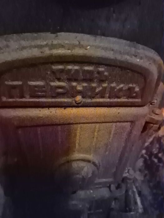 Печка антика твърдо гориво