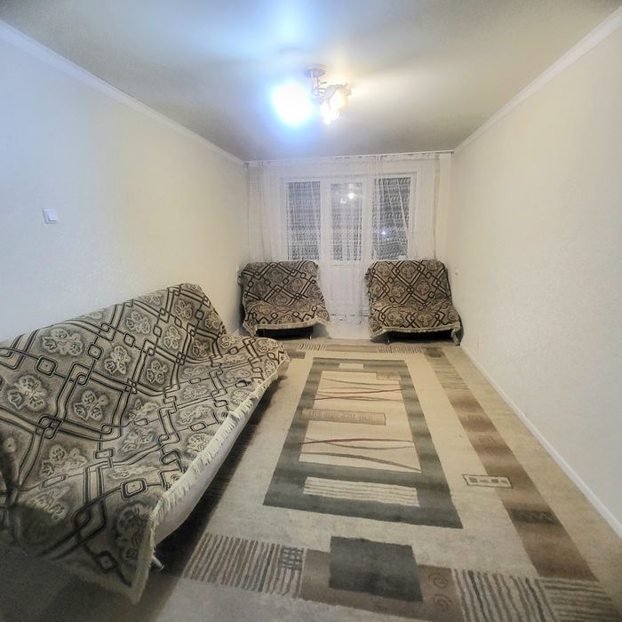 Продам 2 комнатную квартиру 6 микрорайон