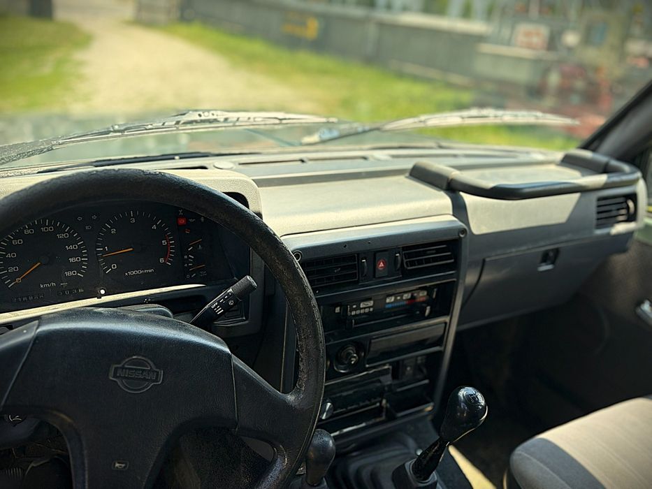 Vând Nissan Patrol Y60