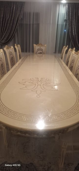 Стол,стулья жағдайы өте жақсы.
