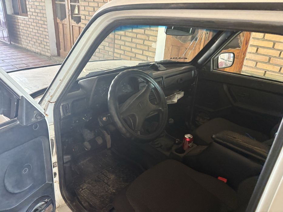 Lada niva legend