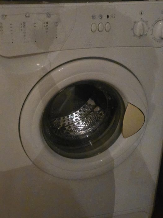 Продам стиральную машинку