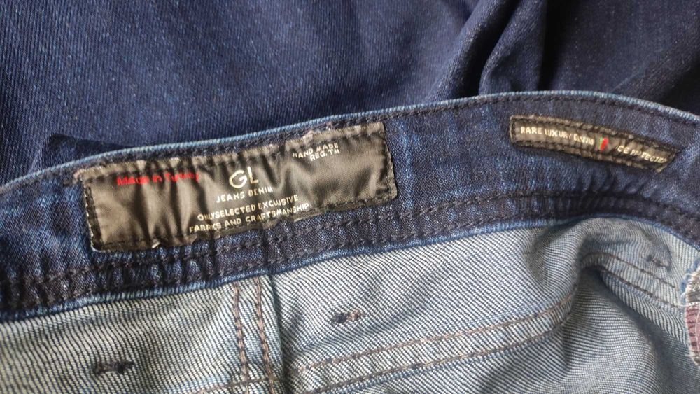 Джинсы на мальчика 12-13 лет