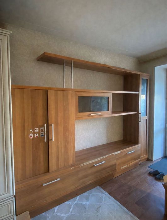 Отдам бесплатно стенку шкаф