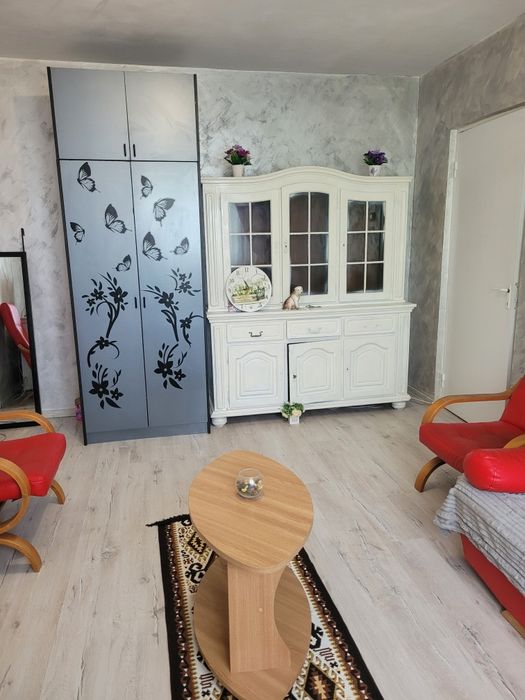 De inchiriat ap. 2 camere in cartierul Florilor