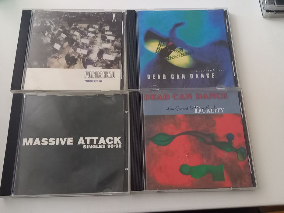 Неофициални дискове с музика