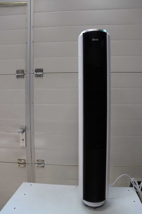 Колонен вентилатор Levoit, тих 20dB, DC мотор 7.9m/s, 26W, осцилиращ на 90° с 12 скорости, 12-часов таймер, 4 режима, LED дисплей, дистанционно