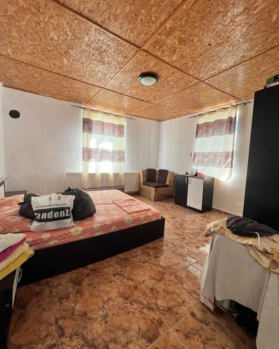 Тухлена къща, център, село Здравец