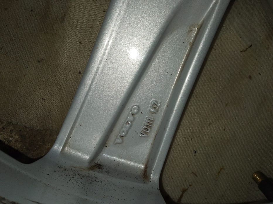 Jante VOLVO stare bună