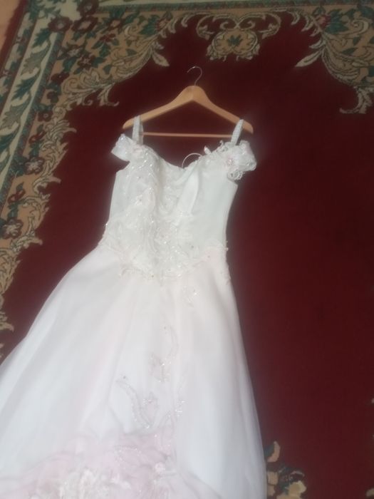 Продам свадебное платье