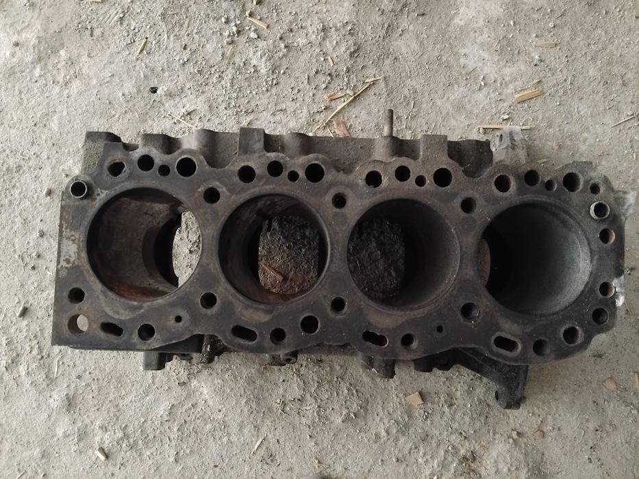 Части за Тойота Ленд Круйзер 1994г. 2.4 td j70