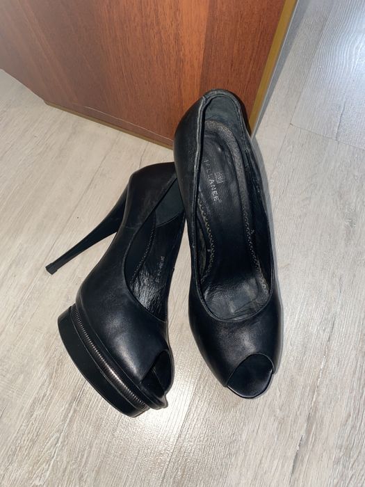 Туфли шпилька