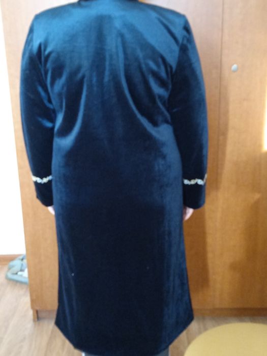 Национальный женский шапан