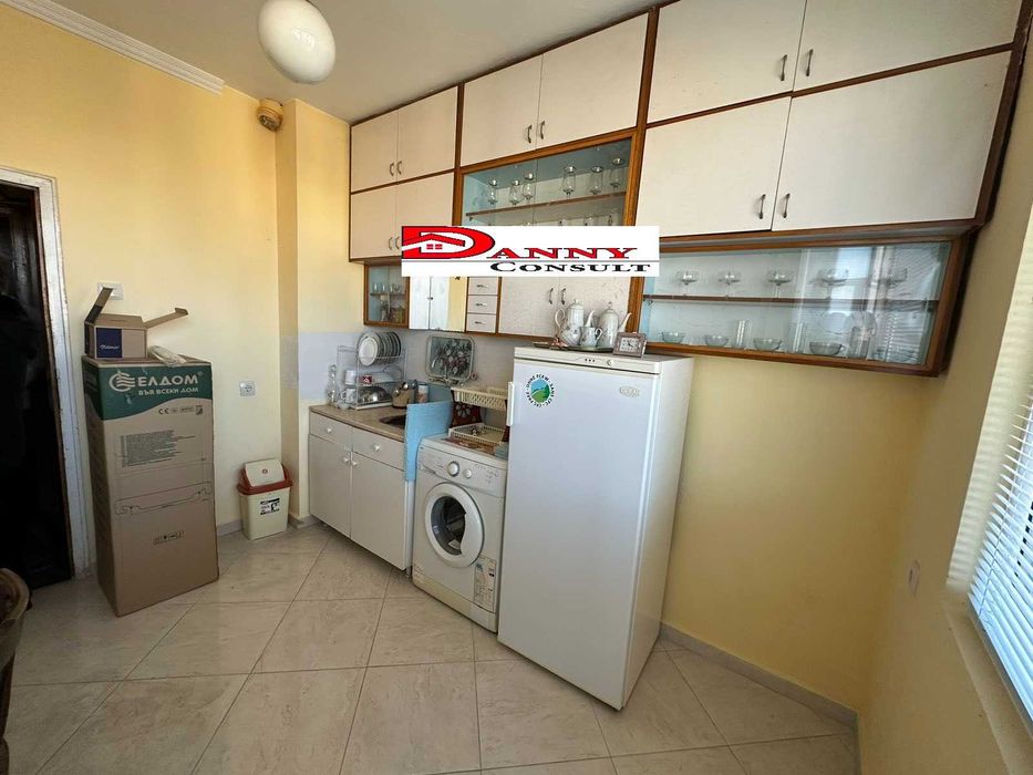 Продава се Тристаен апартамент в Лясковец - 90 кв.м за 745 €/кв.м - Снимка #1