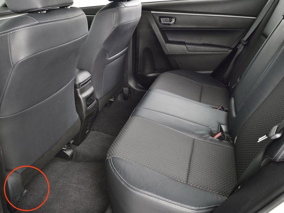 Накладка под сиденье Toyota Corolla 180