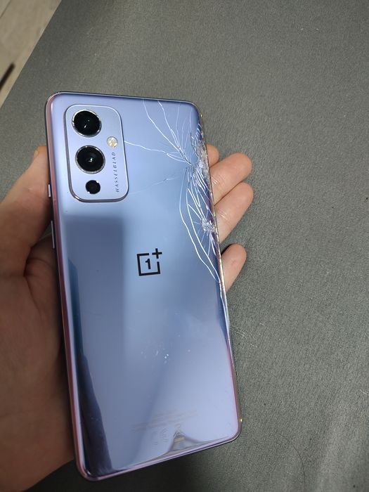 One plus 9 256gb/12gb ram