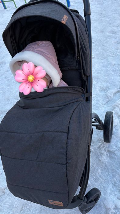 Продам коляску Teknum