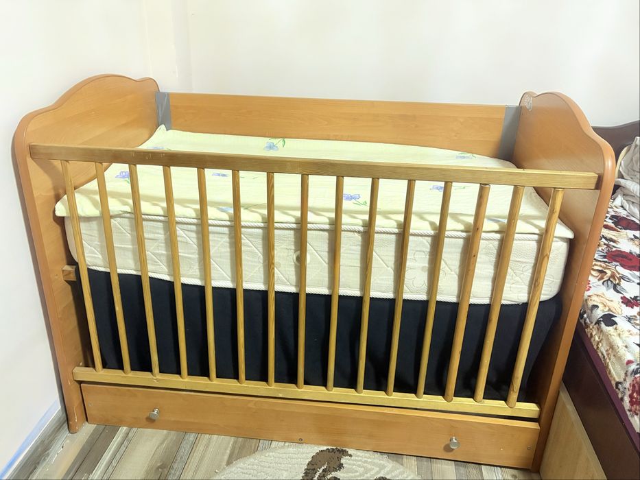Vand patut , leganel si masuta diversificare ,bebe!