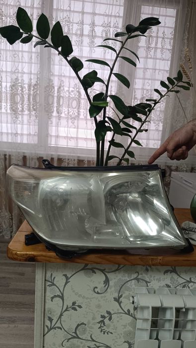 Фара ЛандКрузер 200
