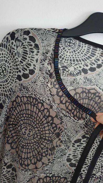 Bluza L Matalan ca noua, voal cu aplicatii